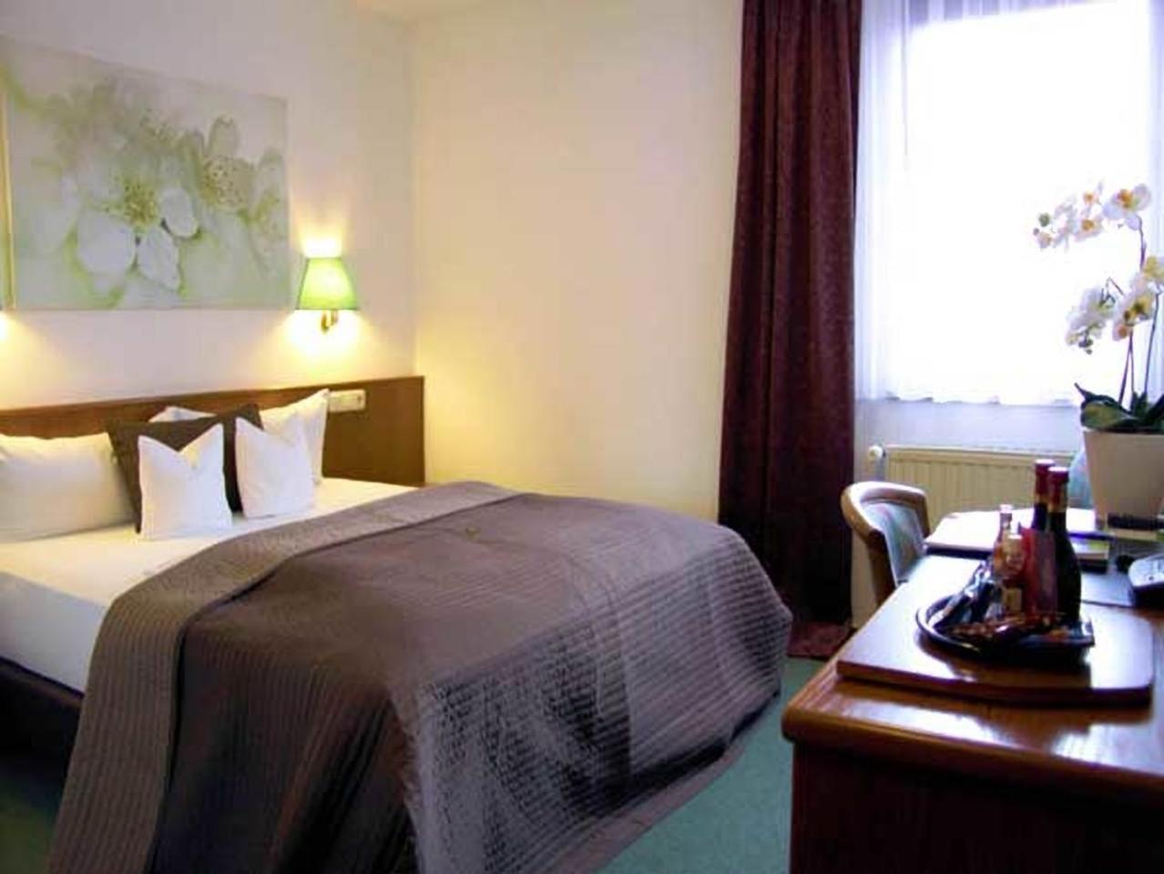 Hotel Promenadenhof Weissensee  Экстерьер фото